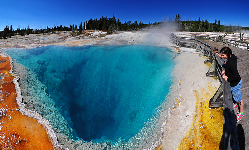 Yellowstone NP West Thumb_Panorama 4665b